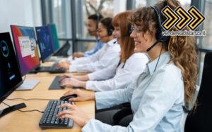 Total Outsourcing vs. Middle Outsourcing: Quale Strategia Scegliere per la Tua Promozione e Vendita B2B a Distanza?